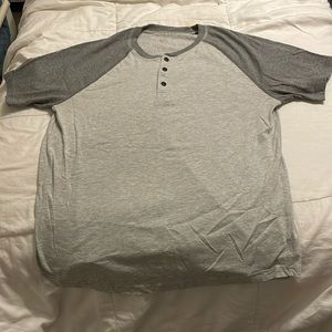 American Eagle Gray and Dark gray T-shirt